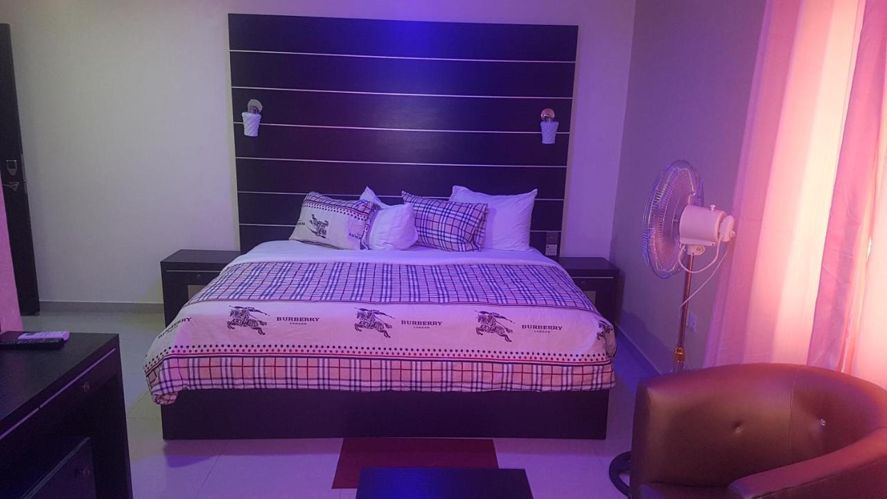November 5 Hotel Bale Akiosi ภายนอก รูปภาพ