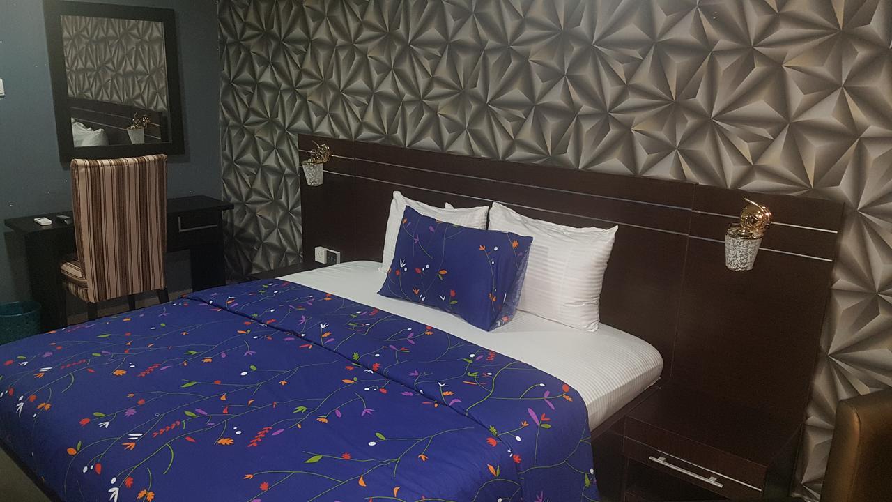 November 5 Hotel Bale Akiosi ภายนอก รูปภาพ