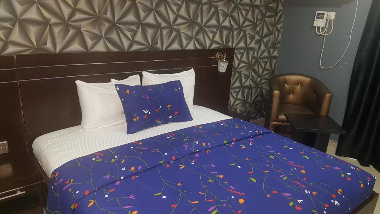 November 5 Hotel Bale Akiosi ภายนอก รูปภาพ